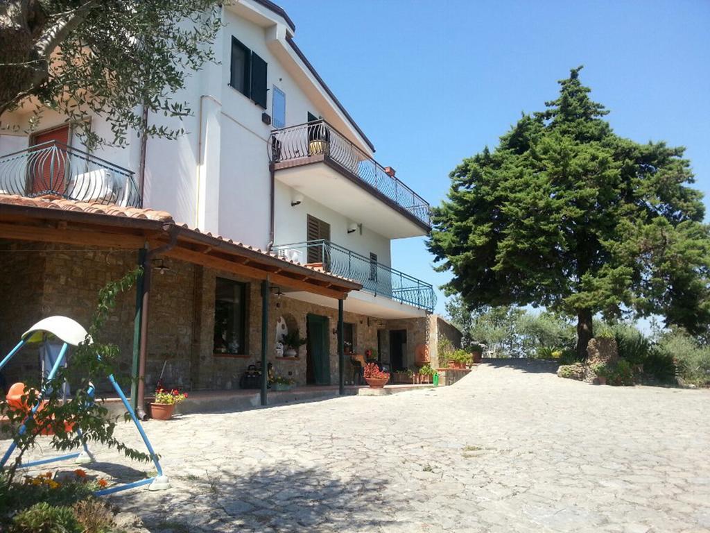 Bed & Breakfast Villa Flora Eredita Extérieur photo